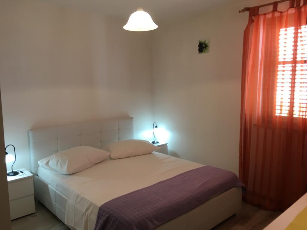 Apartment Marina 말리로시니 외부 사진